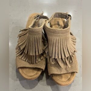 Minnetonka Tan Fringed Sandals